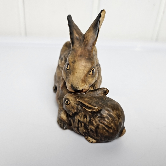 Vintage Goebel West Germany Rabbit and Bunny Porcelain Figurine - Picture 8 of 12